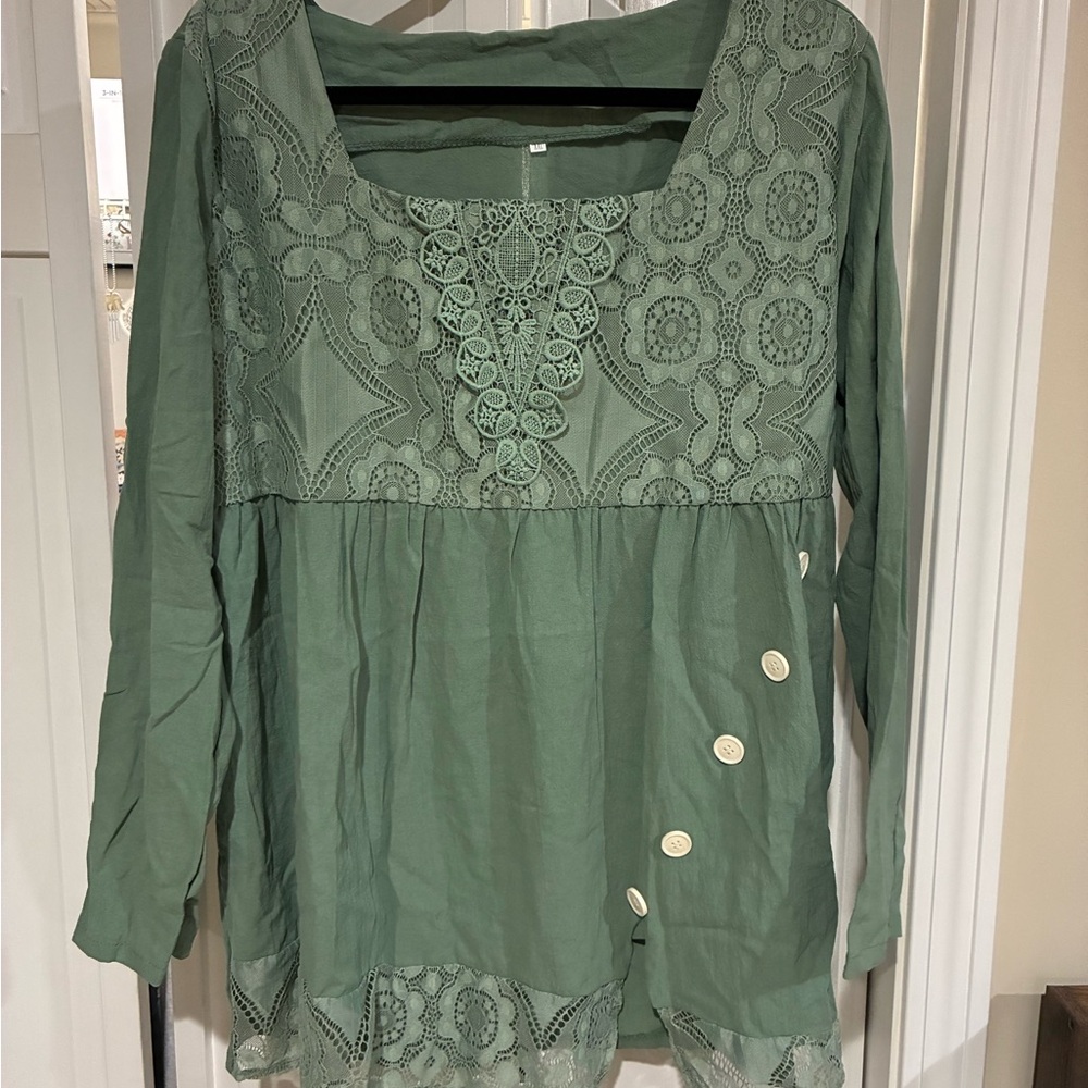Elegant Green Lace Women's Top
